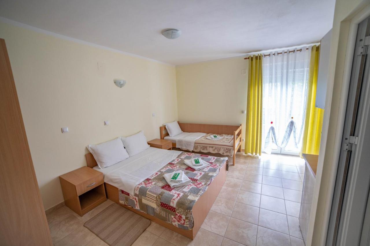 Prenociste Leona Veliko Gradište Exterior foto